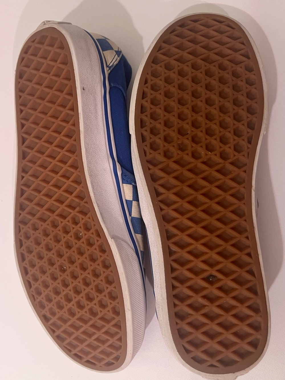 Woman’s Used Slip-On Checkerboard Canvas Sneakers in Blue and White - Picture 5 of 5